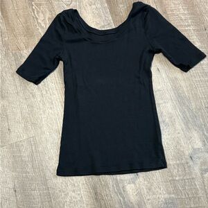 GAP Black Short Sleeve Women's Tee